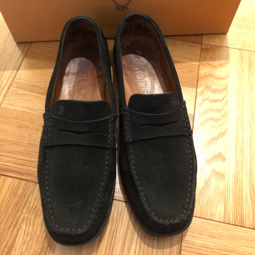 Tod’s Black Suede Loafer size 5